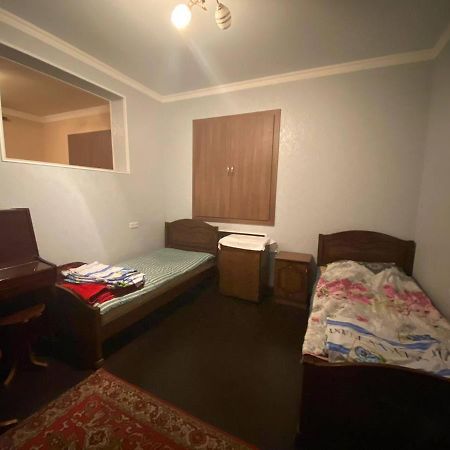 Hero Hostel Ереван Экстерьер фото
