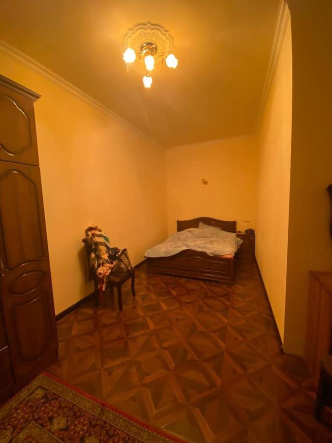 Hero Hostel Ереван Экстерьер фото
